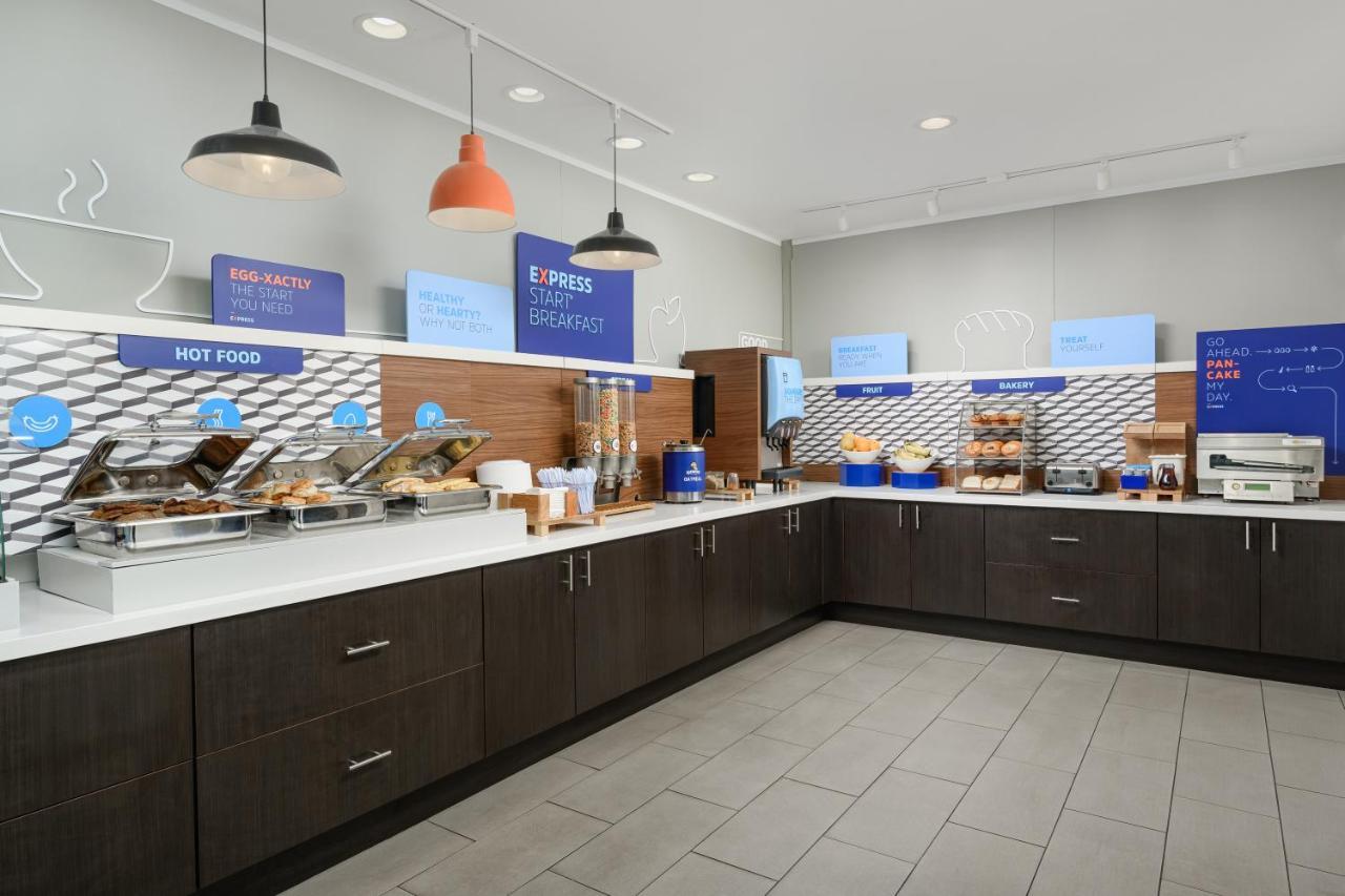 Holiday Inn Express - Tullahoma By Ihg Экстерьер фото