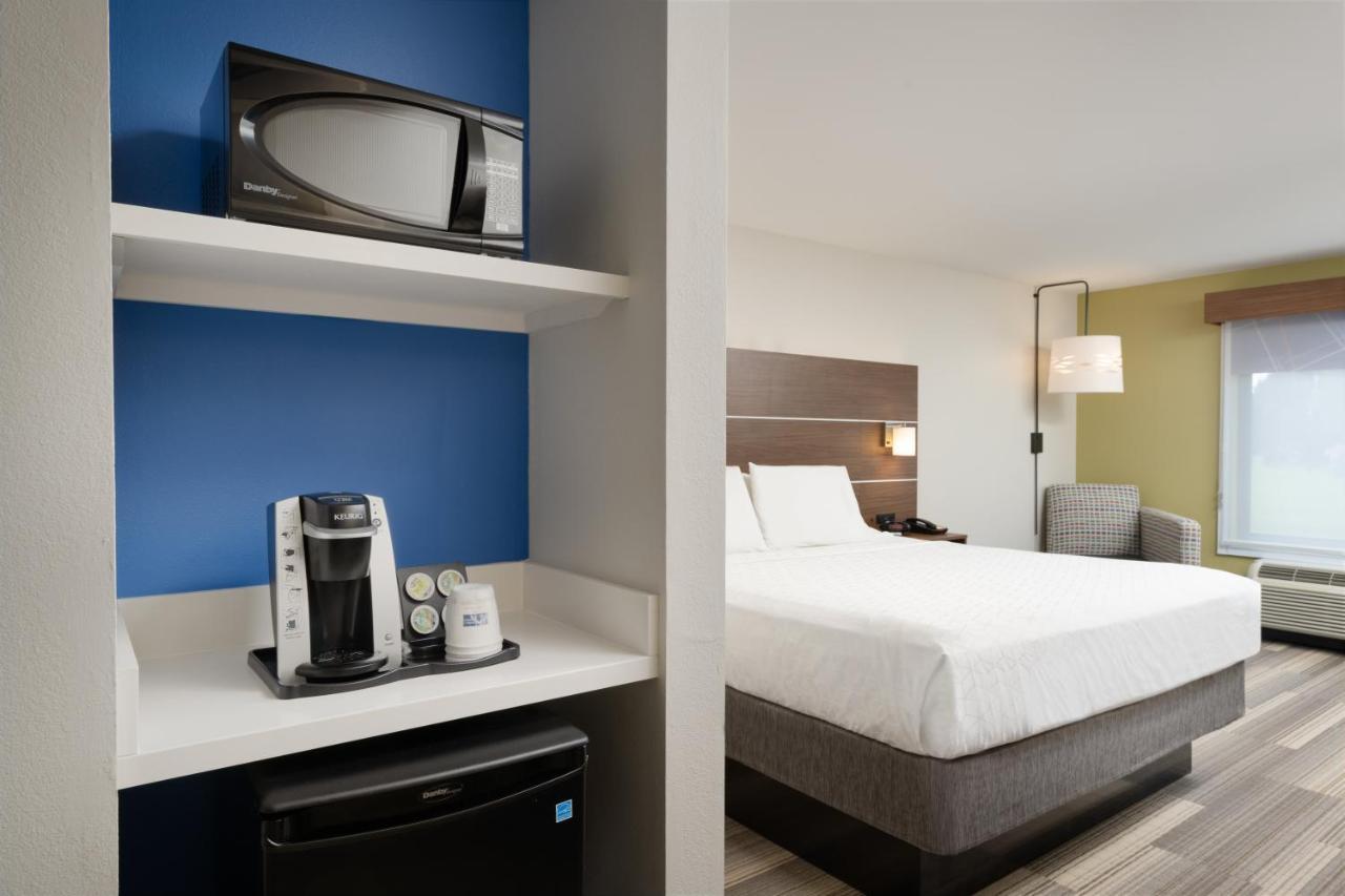 Holiday Inn Express - Tullahoma By Ihg Экстерьер фото